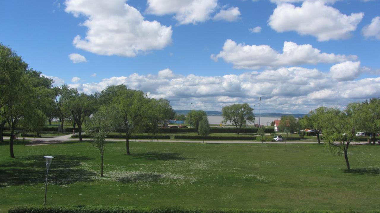 Appartement Am Strand Podersdorf am See Buitenkant foto